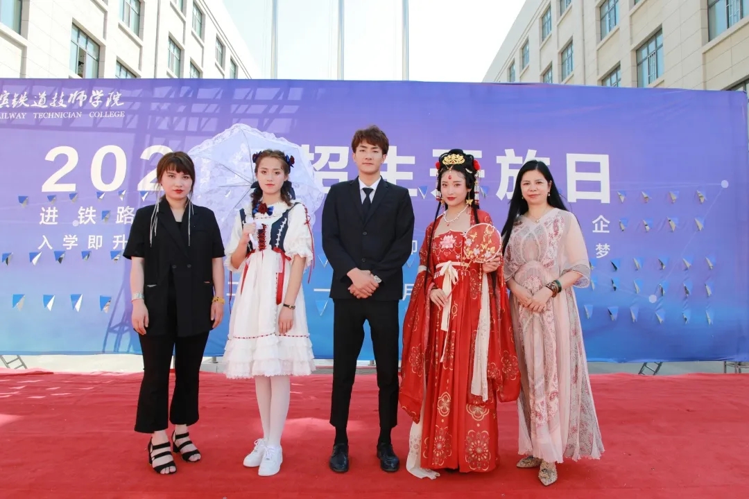 1637887856172949.jpg 640.webp (2).jpg