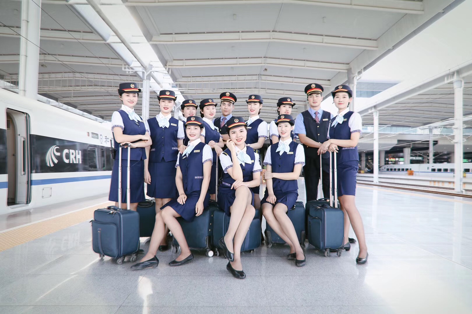 1610435606250420.jpg 我校学生工作在南宁铁路局.jpg